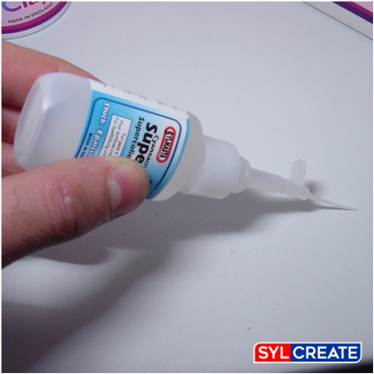 Ultra-Fine Nozzles used to dispense beads of cyanoacrylate superglue as small as 0.5mm